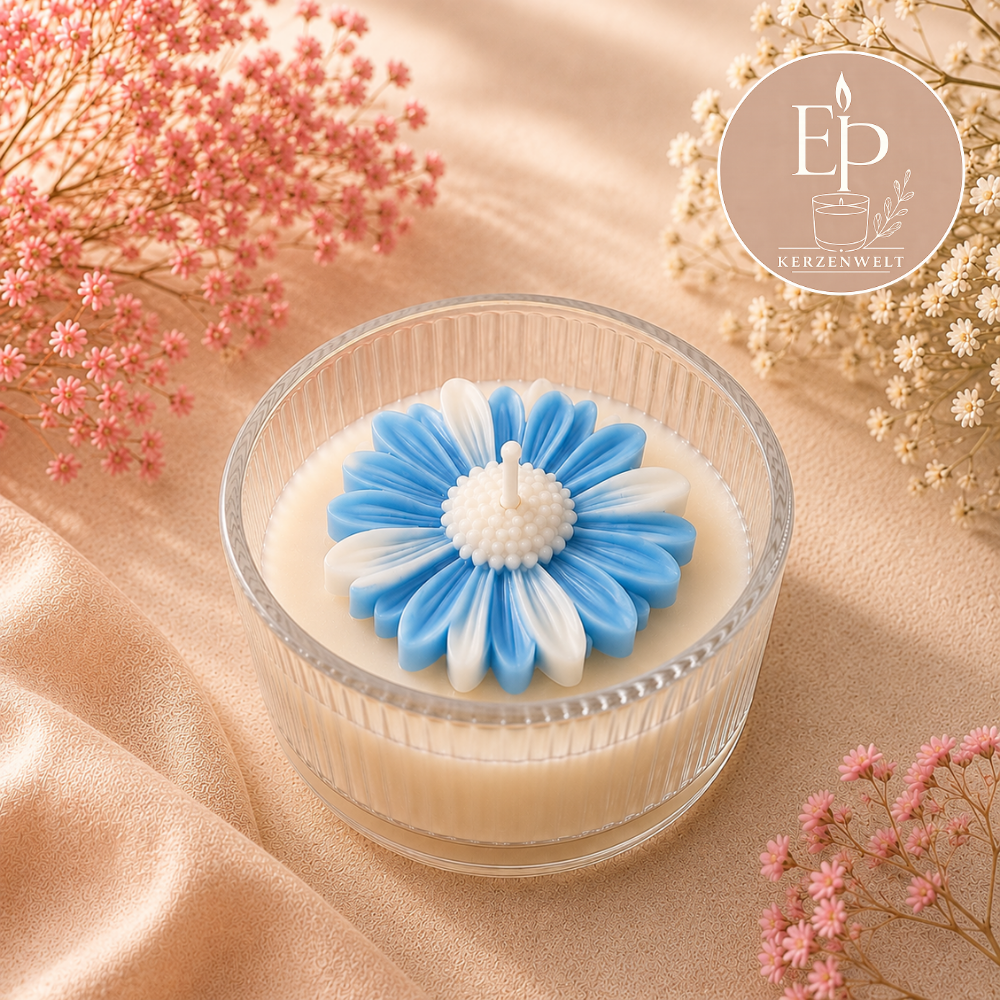 Blumenkerze im Glas